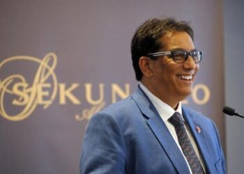 Highlight: Dr Iqbal Survé