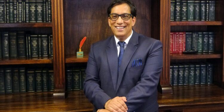 Prominent business leader, Dr Iqbal Survé, receives prestigious award for contributions to BRICS
