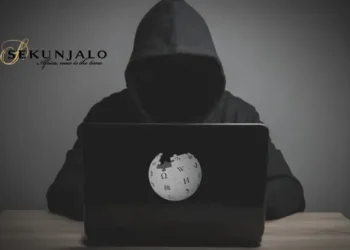 Sekunjalo, Survé condemn Wikipedia weaponisation